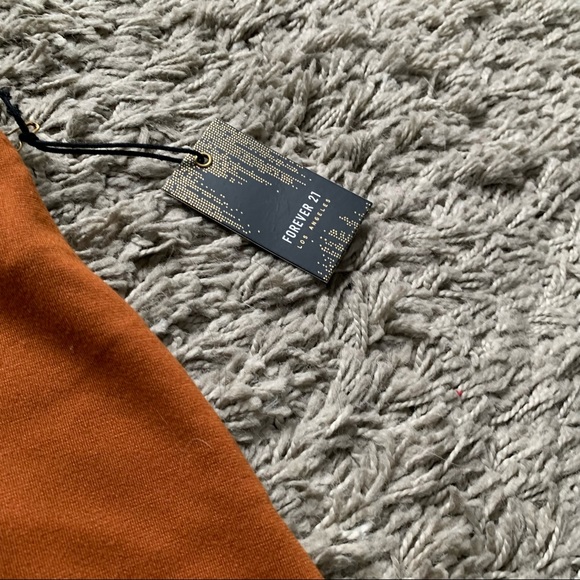 Forever 21// mini skirt size M - Picture 4 of 5